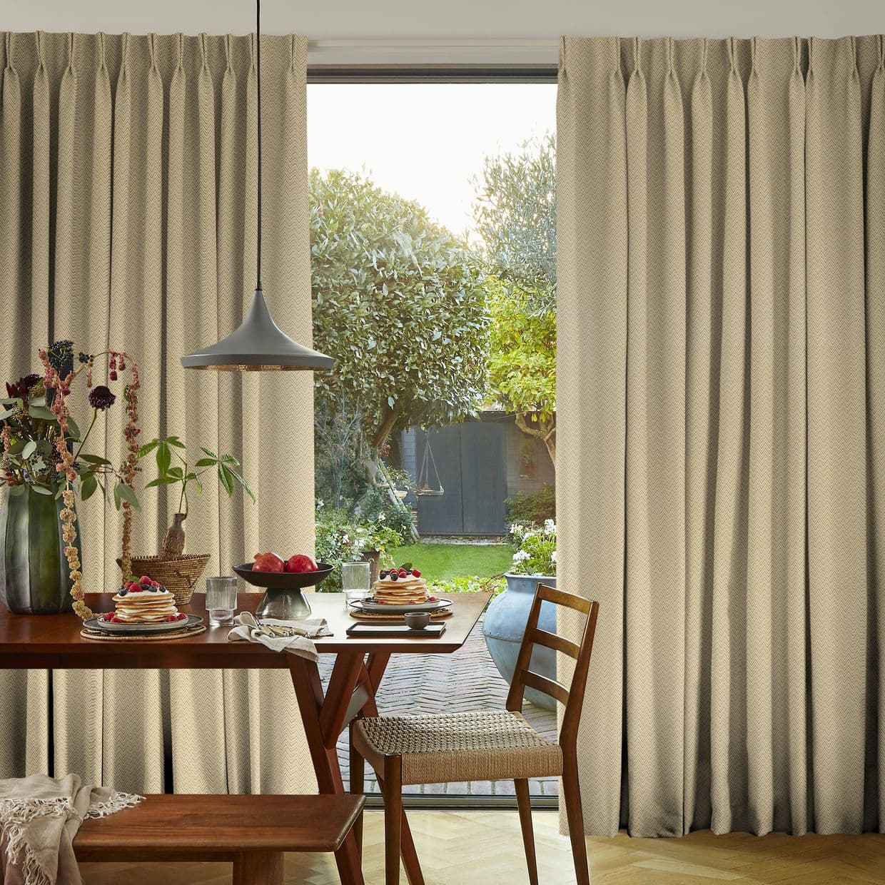 Pippa Golden Curtain