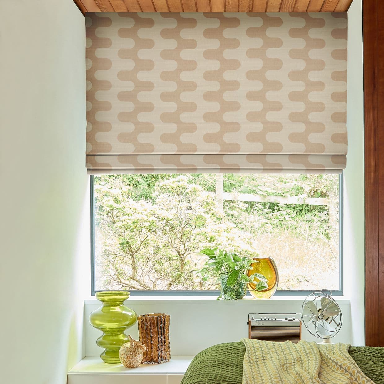 Retro Wave Sepia Roman Blind