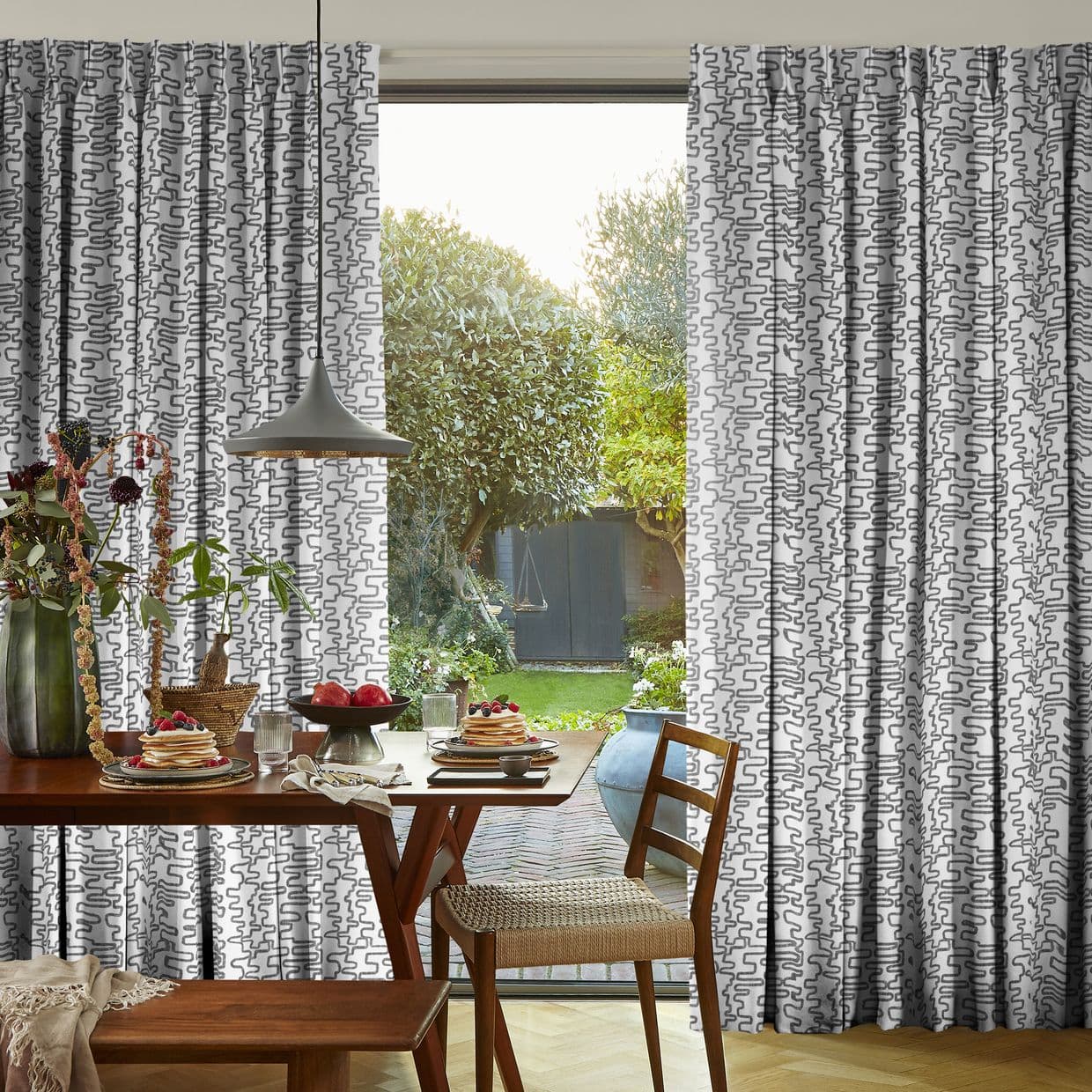 Wirl Mono Curtain