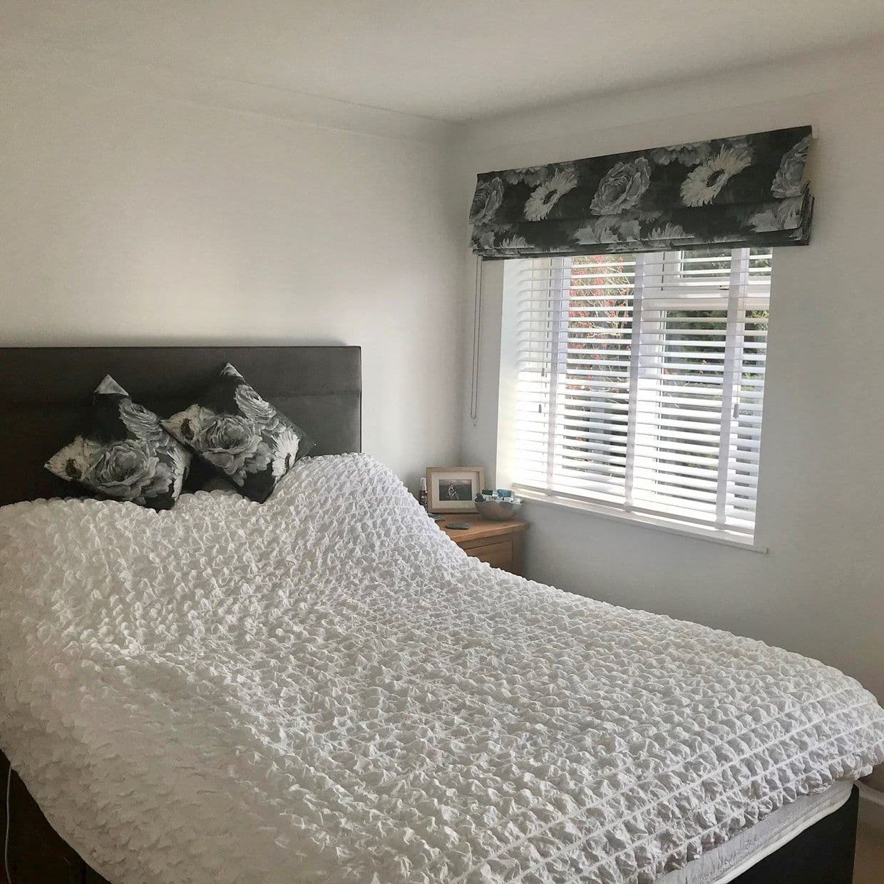 Monroe Smoulder Roman blind