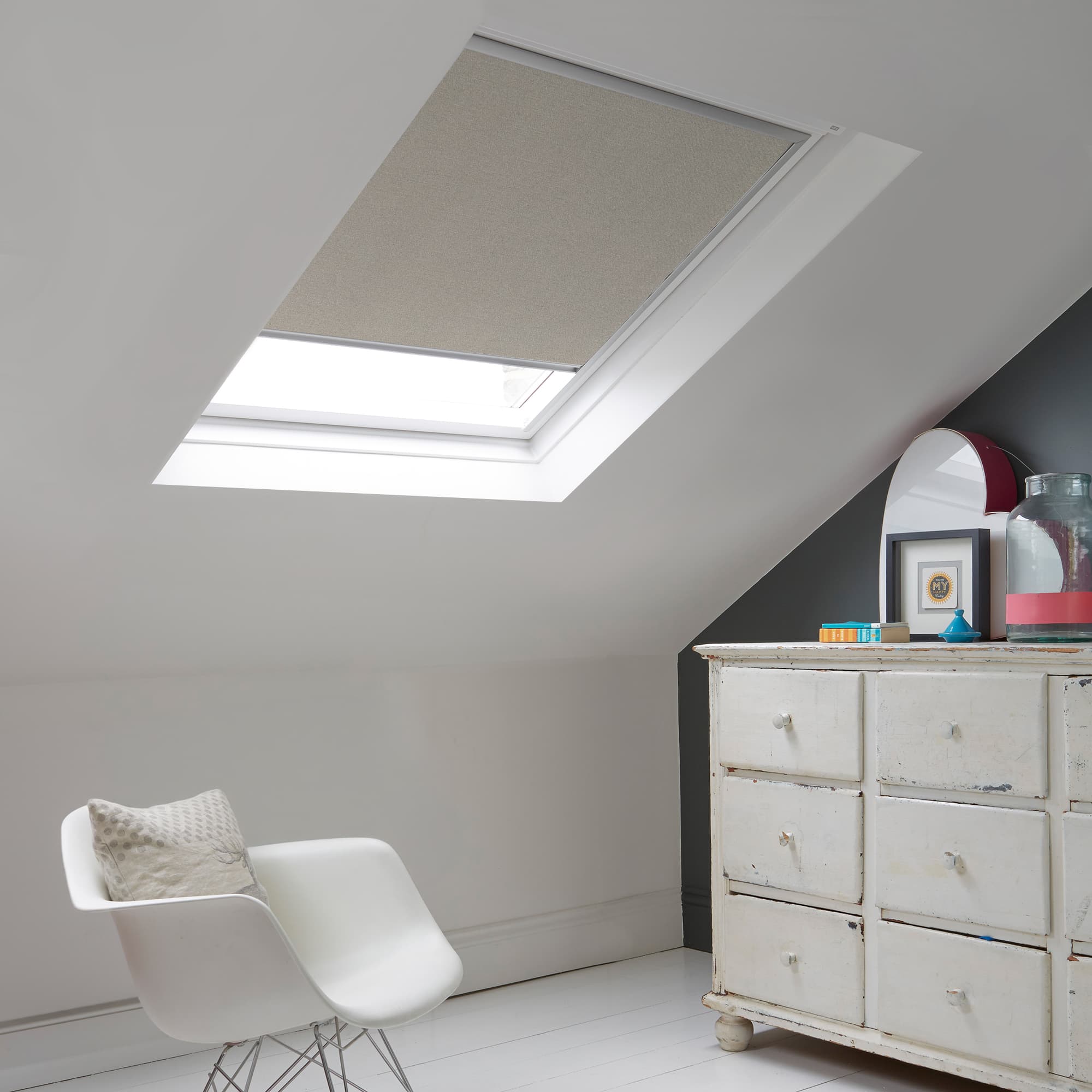 Pearl Glitter Grey Skylight Roller Blind