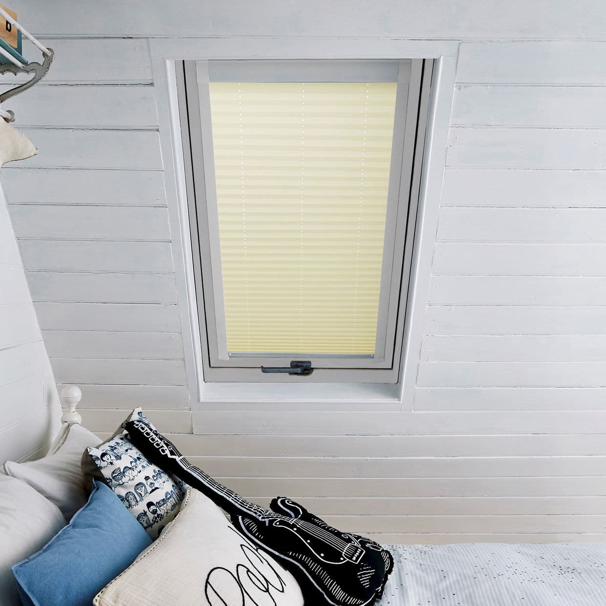 Kari Cream Skylight Pleated Blind