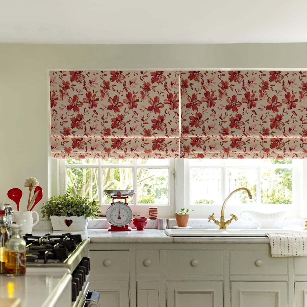 Forenza Berry Roman blind