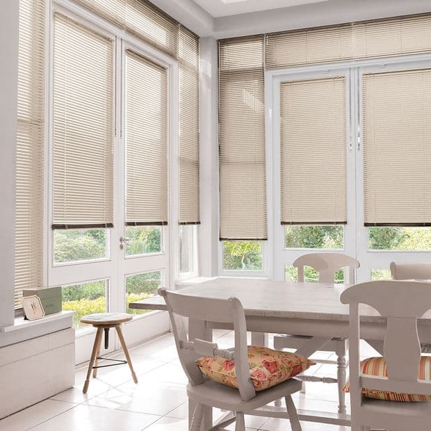 Studio Chalk white Conservatory Venetian blind