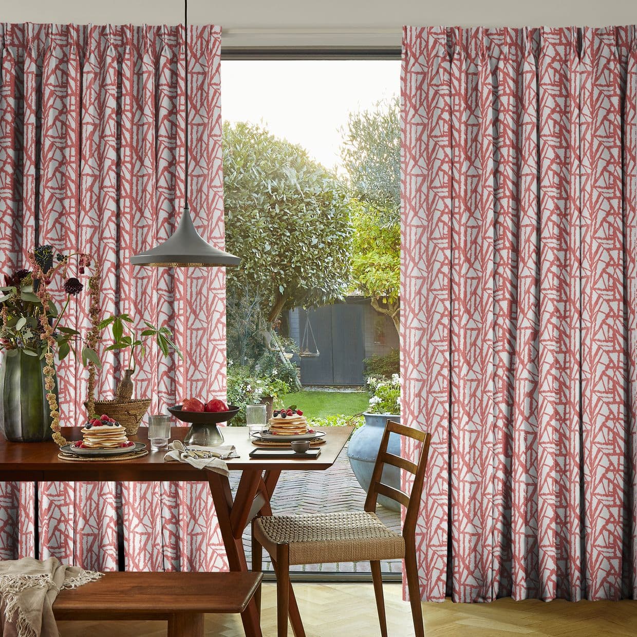 Alder Red Curtain