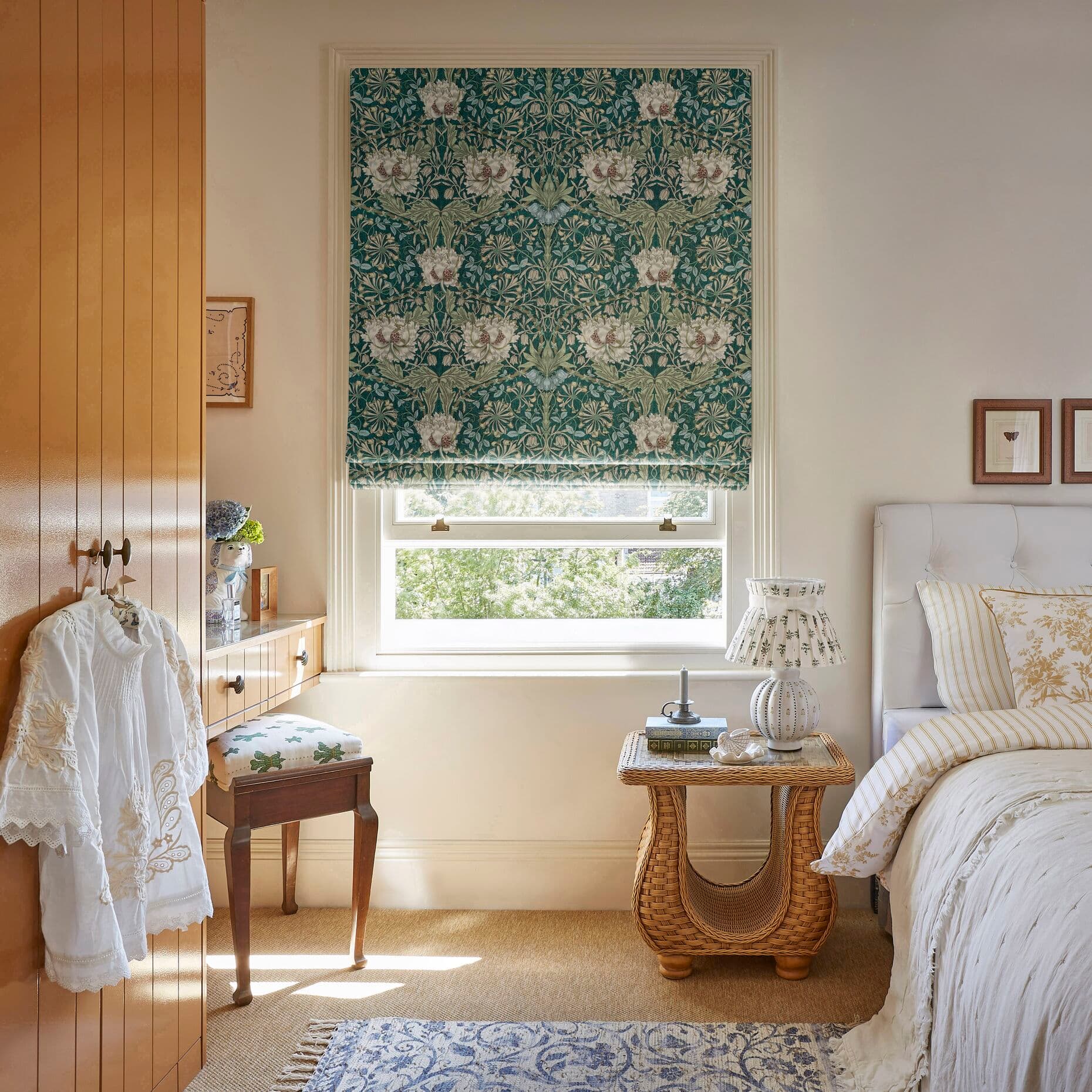 Honeysuckle and Tulip Midnight Garden Roman Blind