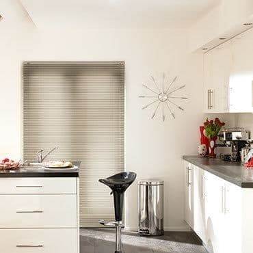 Sheer Luxury Fruitwood Venetian blind