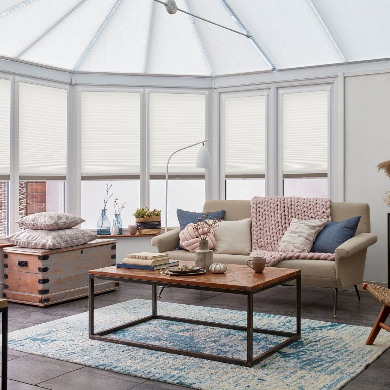 Bali Ivory Conservatory Side Pleated Blind