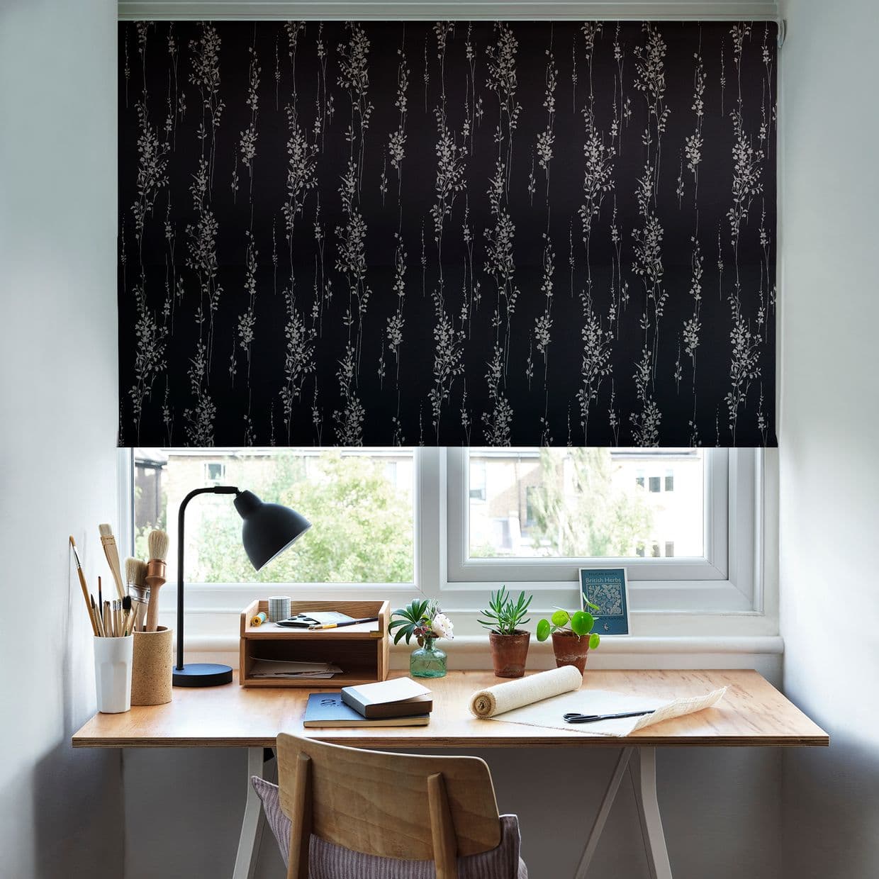 Somma Noir Roller Blind
