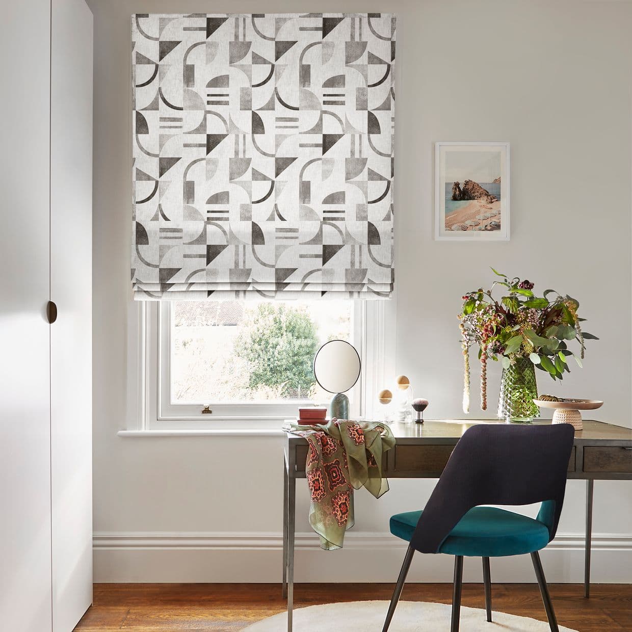 Block Mono Roman blind