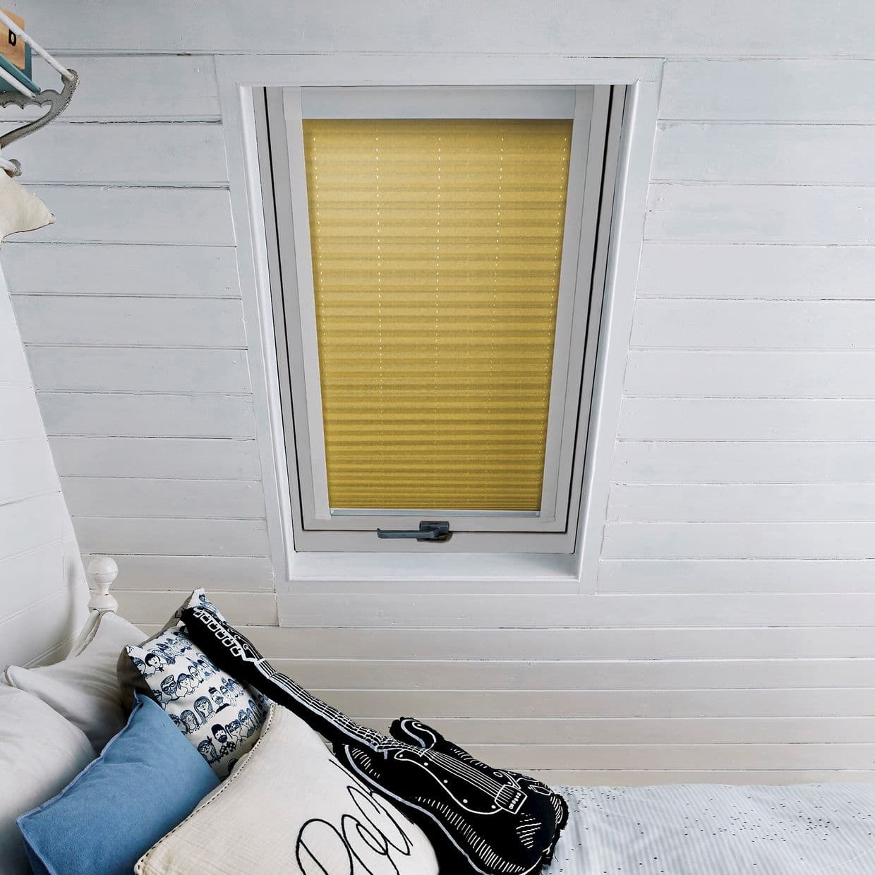 Thermashade Yellow Skylight Pleated Blind