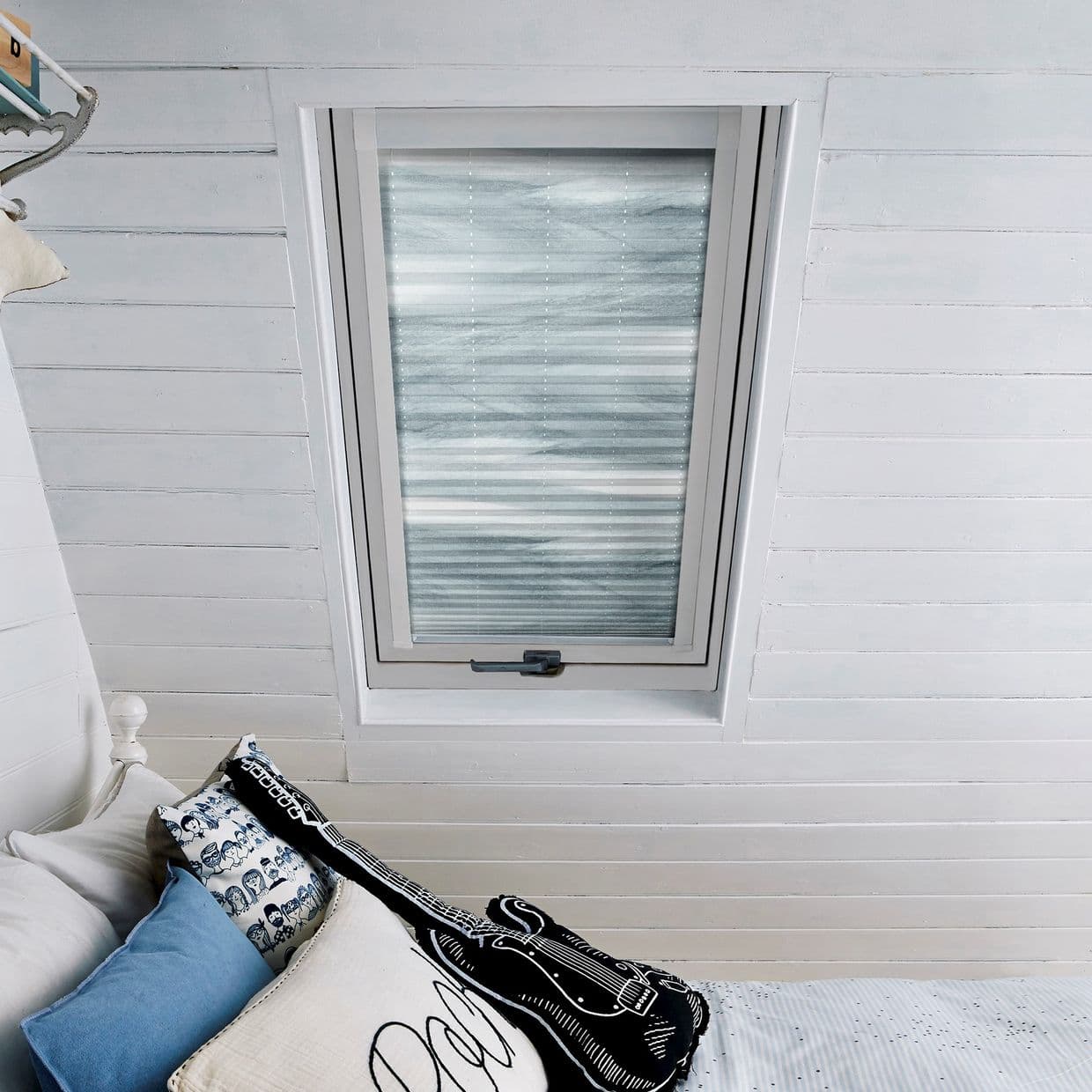 Ripple Sheer Blue Skylight Pleated Blind