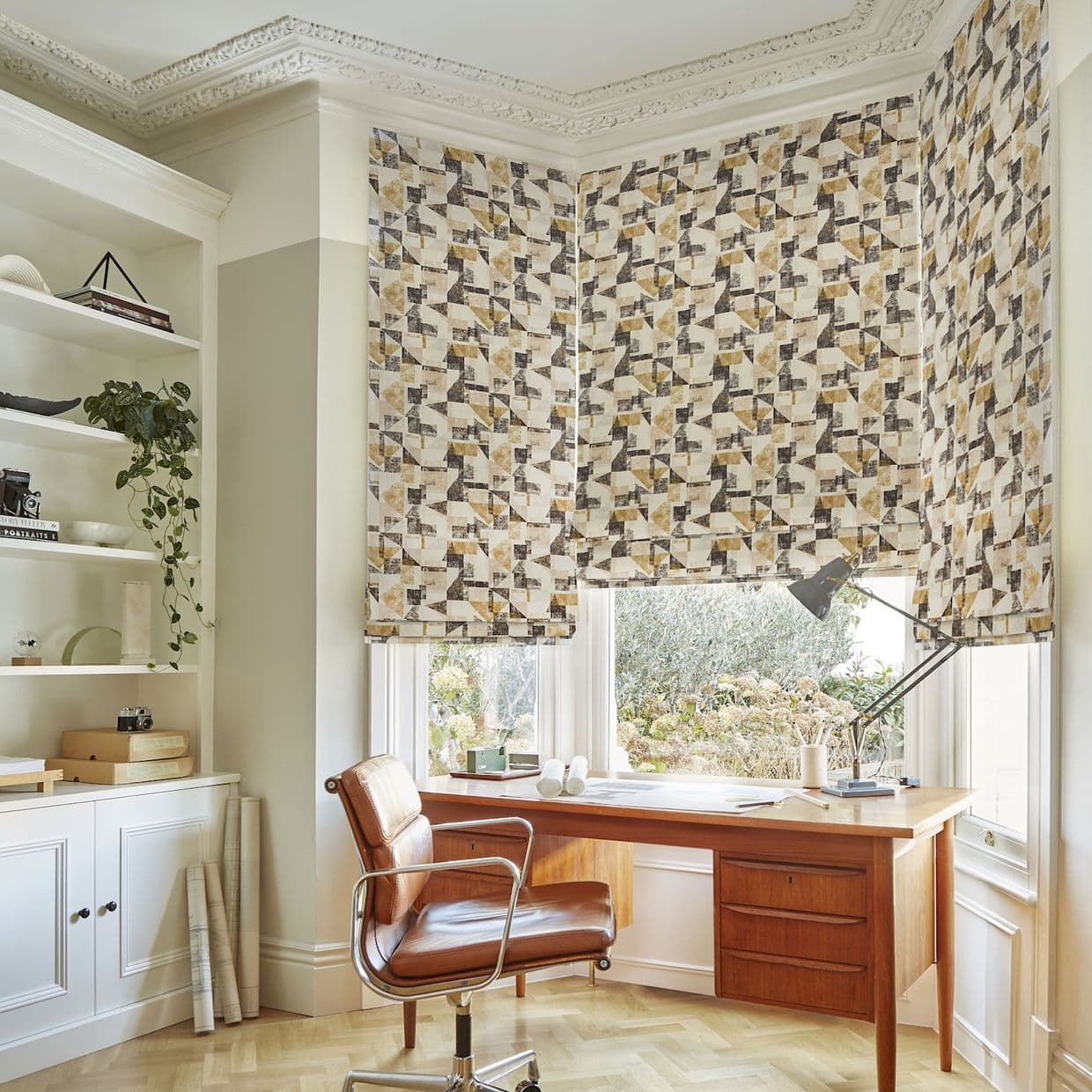 Fraction Amber Gold Roman blind