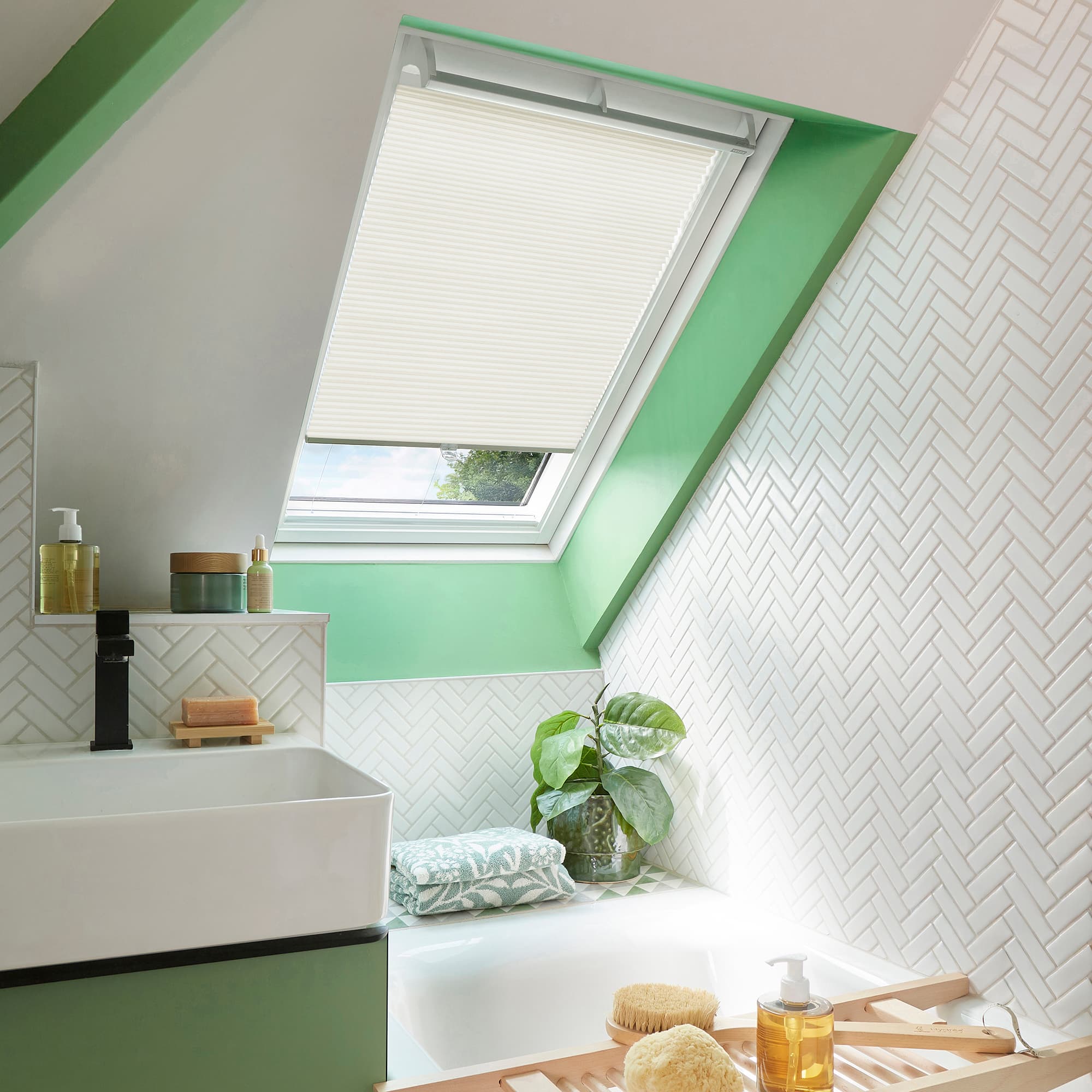 Duette Silk Dim Out Sand Stone Honeycomb blind