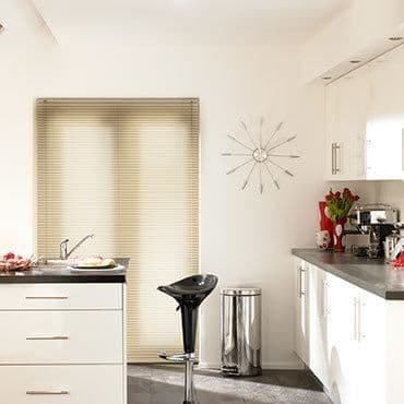 Aluwood Elderberry Perfect Fit Venetian blind