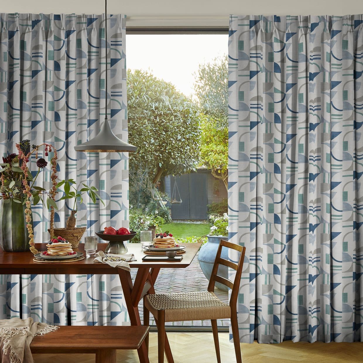 Block Ocean Curtain