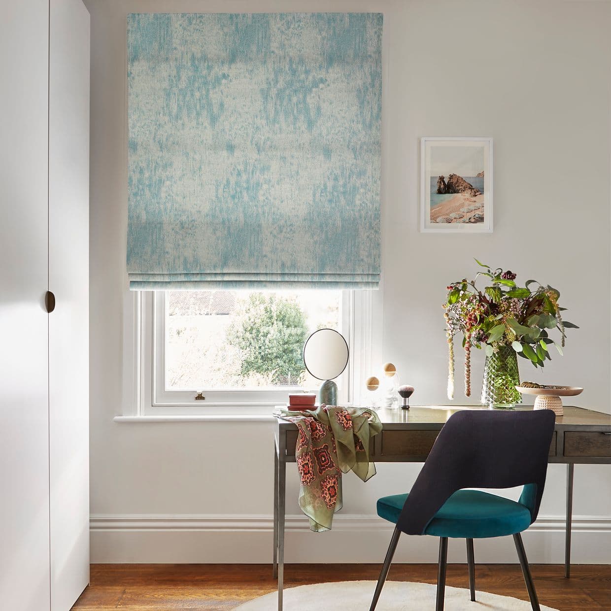 Spectre Arctic Roman blind