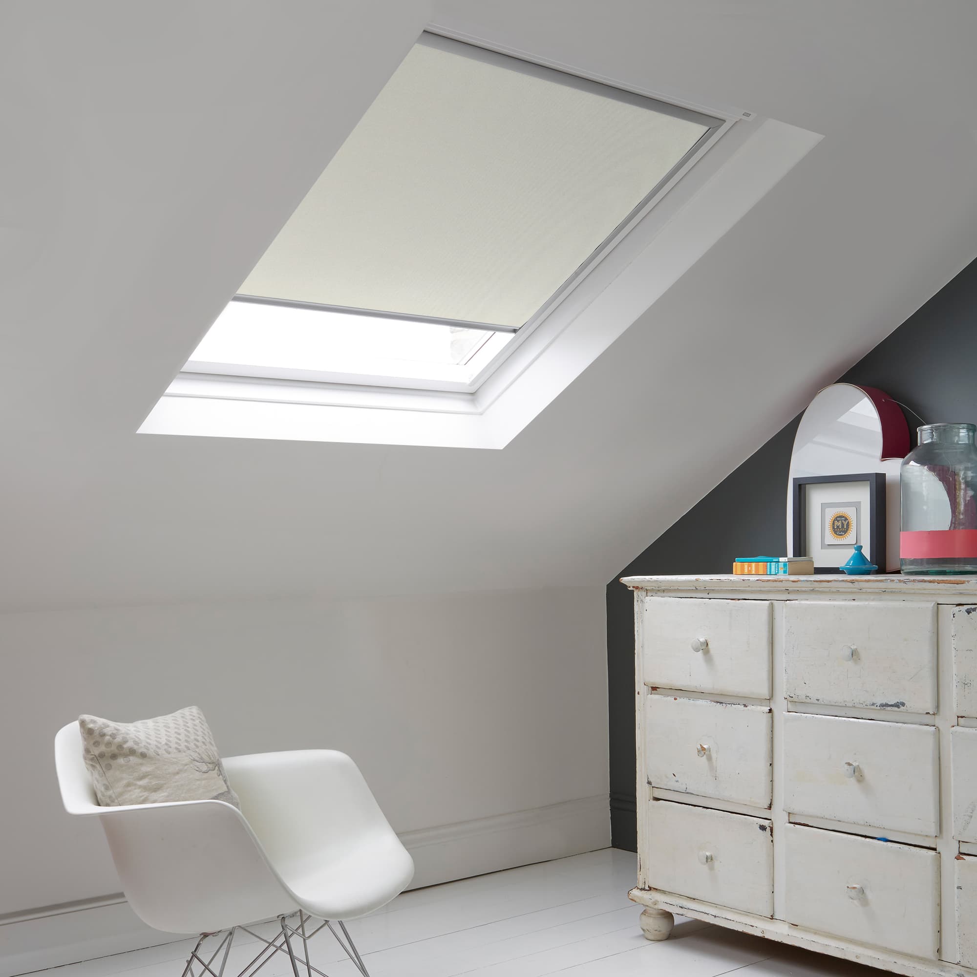 Splendor Cloud Skylight Roller Blind