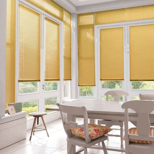 Studio Honey Conservatory Venetian blind