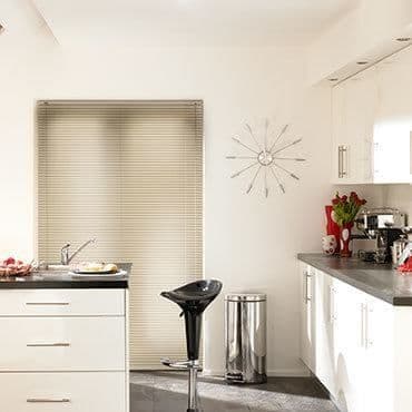 Studio Hessian Venetian blind