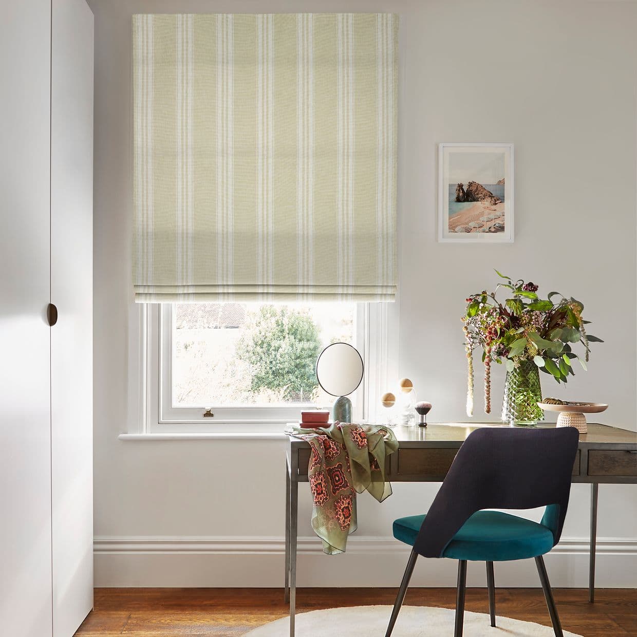 Duke Olive Roman blind