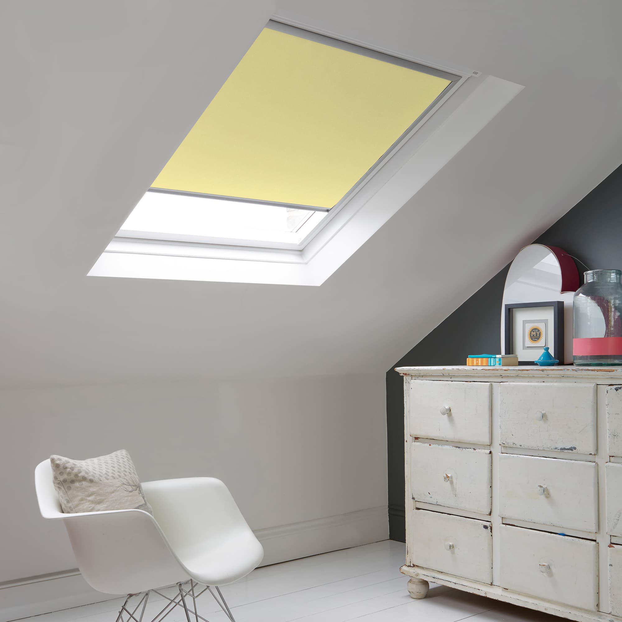 Majesty Lemon Skylight Roller Blind